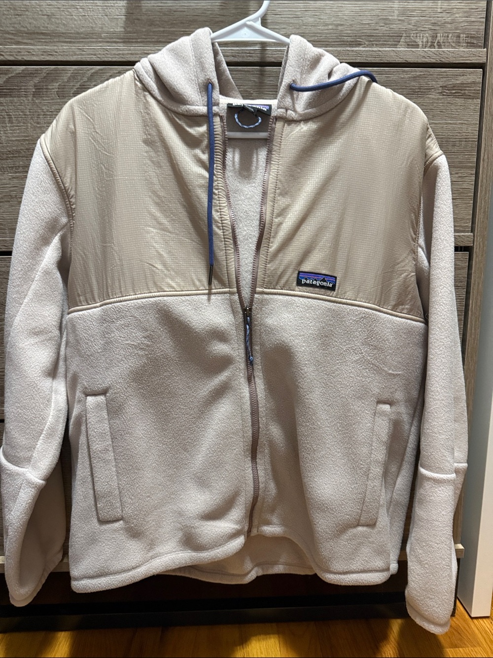 Patagonia Cream and Beige Hooded Fleece Jacket